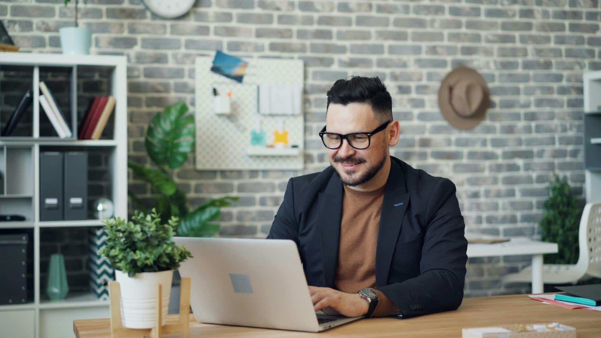 a healthy employee working